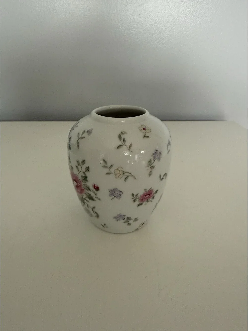 Lemax Small Ginger Jar Flower Vase w/ Chrysanthemum Flowers Pattern ~ No Lid EUC